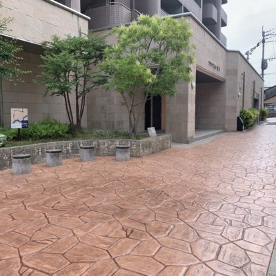 【スタンプコンクリート】施工実績-熊本県熊本市　フラワーマンション